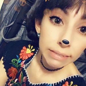 Meet your Posher, Ari